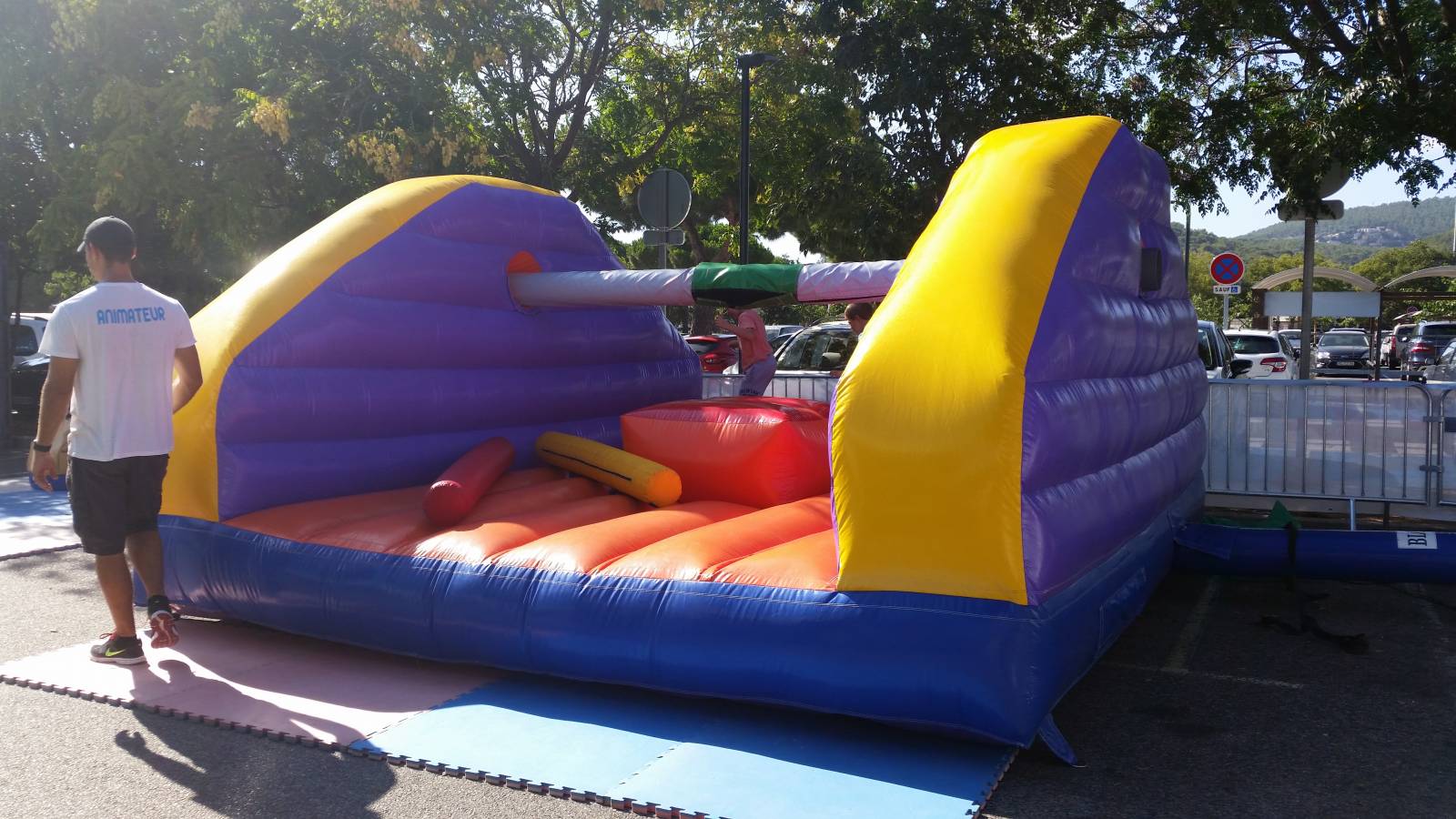 Jeu de joute gonflable